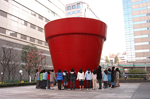 写真：ファーレ立川アート作品