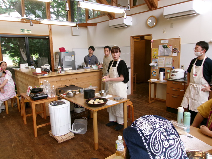 料理教室中の画像