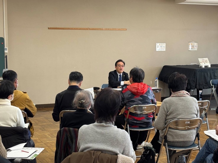 写真：幸学習館で開催されたタウンミーティングの様子