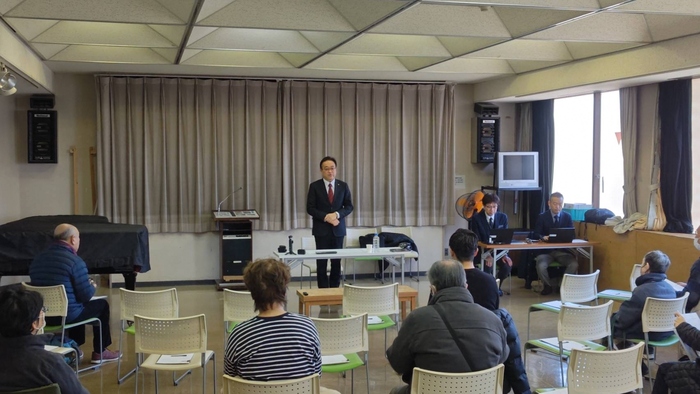 写真：柴崎学習館で開催されたタウンミーティングの様子