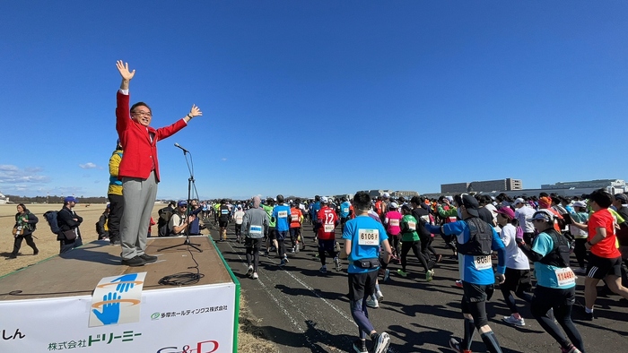 写真：立川シティハーフマラソンスタート（令和6年3月10日）