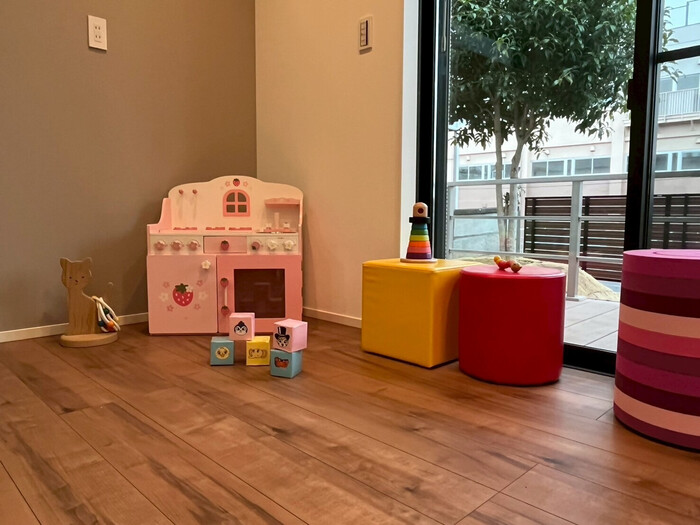 写真：FunKanoa　室内1