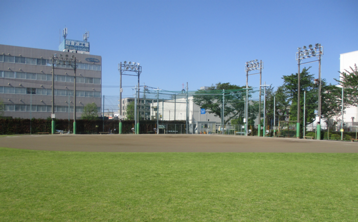 泉町野球場の画像