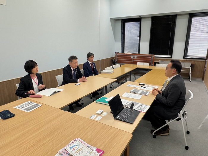 写真：大阪府八尾市視察の様子（令和7年4月21日）