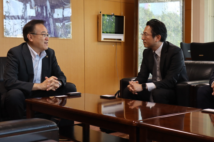 市長と黒田真一社長